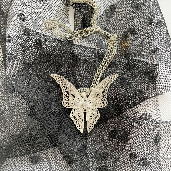 Butterfly  chocker necklace - Picture 1 of 3